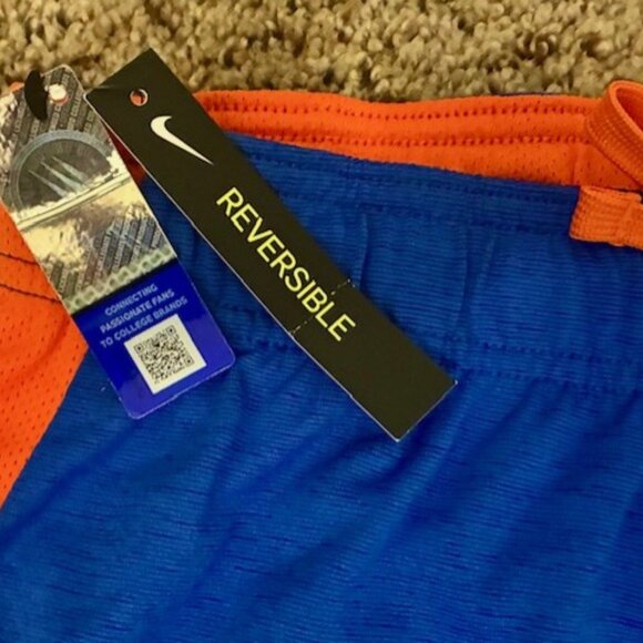 Nike Women's Boise State Shorts / NWT / Large - Picture 2 of 4